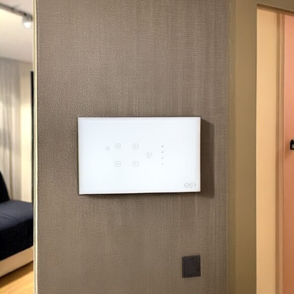 Touch 4 Switches 1 fan Regulator
